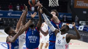 Anadolu Efes Real Madrid