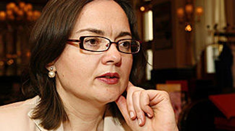 Ingeborg Pucher-Matzner je klinična psihologinja in psihoterapevtka na dunajski 