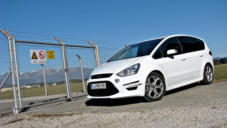 Ford S-max