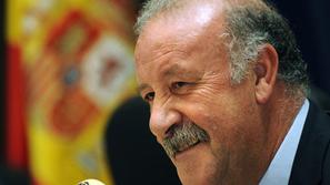 Vicente Del Bosque je prvič stopil pred sedmo silo kot španski selektor.