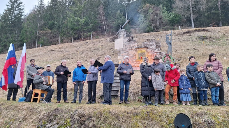 Slovesnost ob 80. obletnici požiga vasi Jamnik