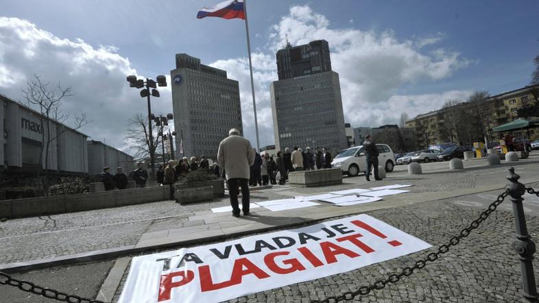 Protest pred državnim zborom