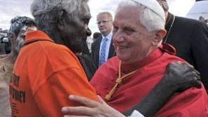 Papež se je srečal tudi s predstavniki avstralskih domorodcev.