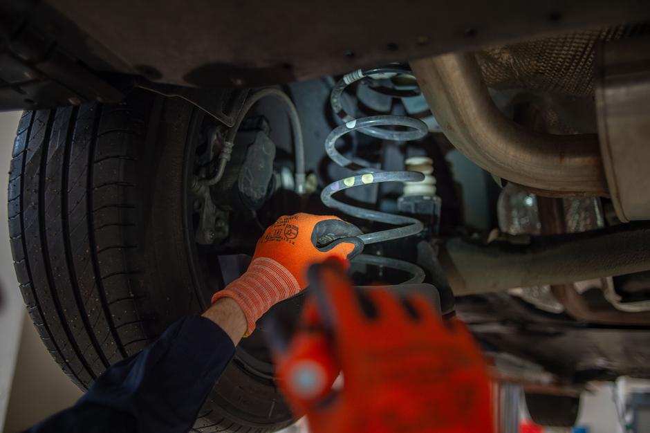 Servis vozil Peugeot | Avtor: Žurnal24 