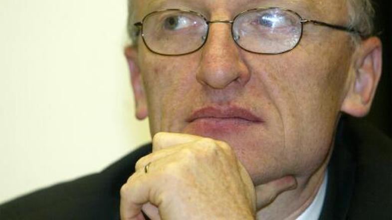 Stojan ZdolÅ¡ek bobo