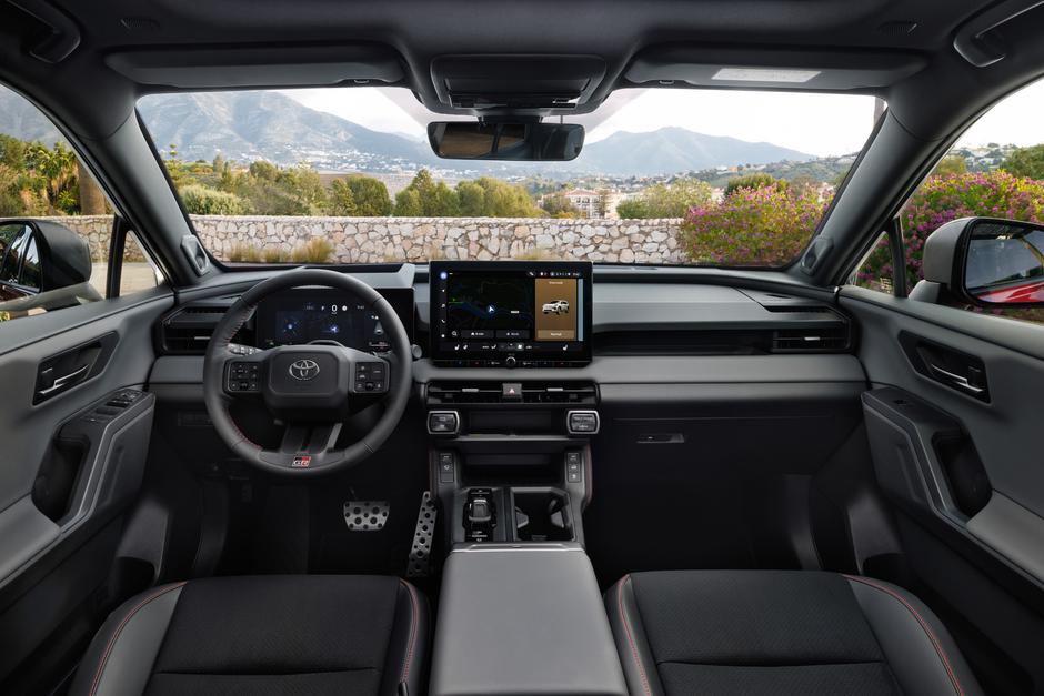 Toyota RAV4 GR sport | Avtor: Toyota