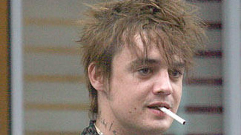 Pevec skupine Babyshambles Pete Doherty ima najslabšo pričesko.
