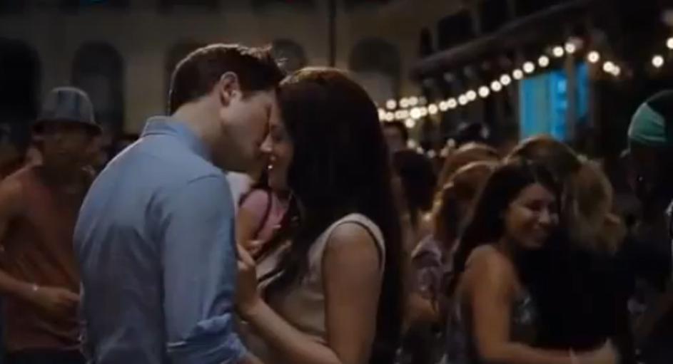 Edward in Bella na medenih tednih. (Foto: YouTube)