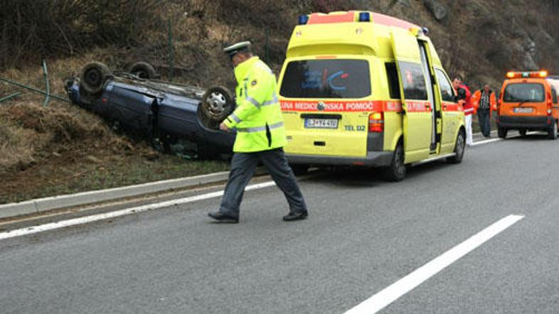 Voznica jo je odnesla brez poškodb.