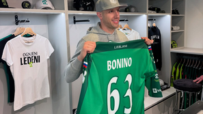 Nick Bonino HK Olimpija