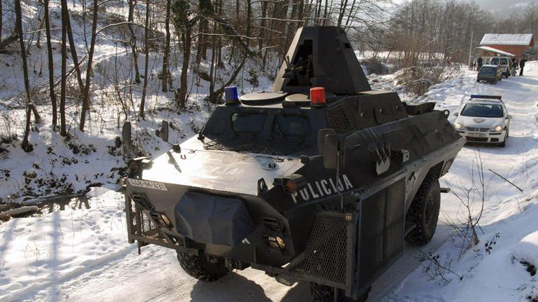 Čeprav se je govorilo, da so bili aretirani prejšnji teden teroristi, obtožbe o 