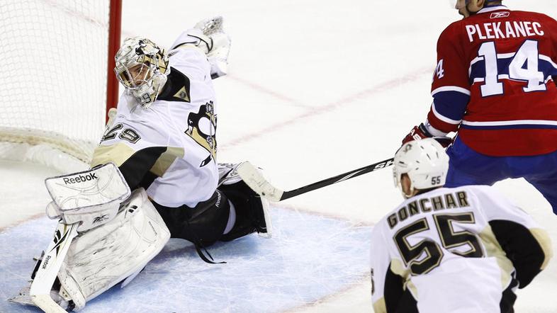 Marc-Andre Fleury je zaklenil vrata in Penguins so povedli 2:1 v zmagah. (Foto: 