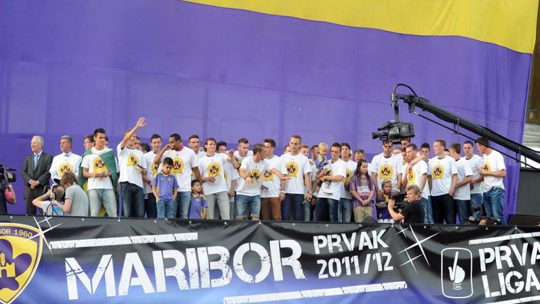 Maribor Ljudski vrt državni prvaki slavje