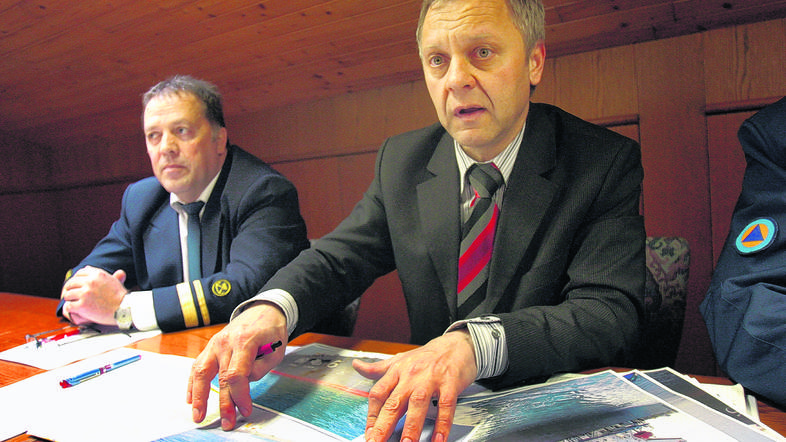 “Ker vsako leto odkrijemo veliko ponarejenih izkaznic za voditelje čolnov, namer