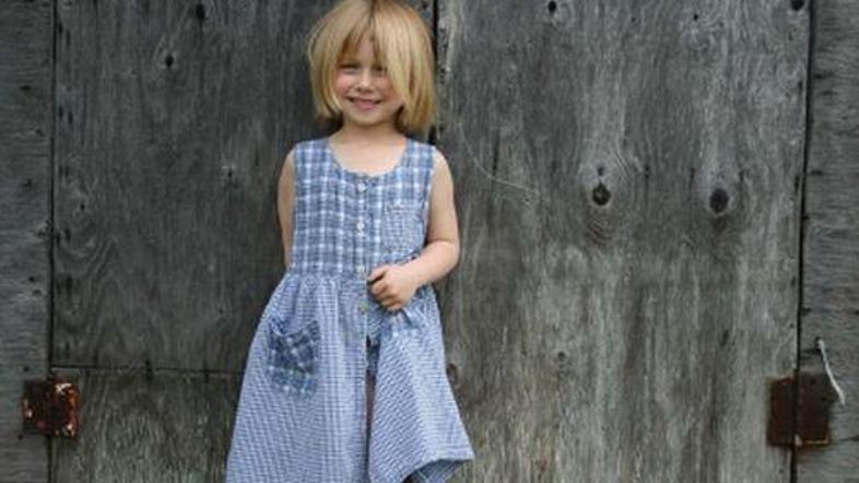 Pazita jo dedek in babica.