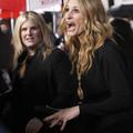 Julia Roberts ne prenese Angeline Jolie. (Foto: Reuters)