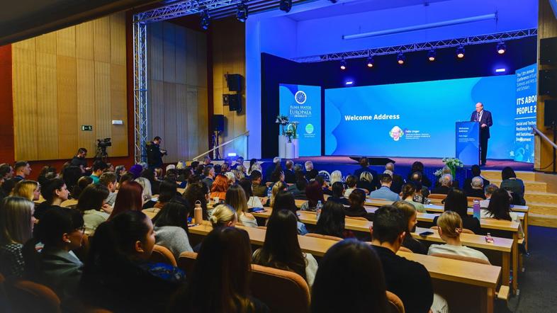 Konferenca o umetni inteligenci