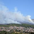 Nad Splitom znova gori. (Foto: Pixsell)