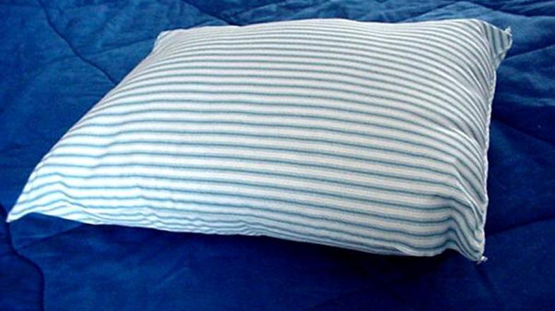 Bo revolucionarni vzglavnik odpravil hrup v spalnici?