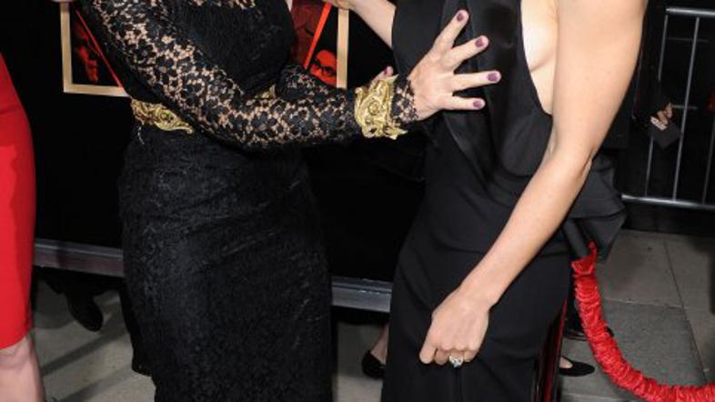 Helen Mirren in Jessica Biel