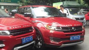 Evoque (levo) in landwind