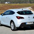 Opel astra GTC