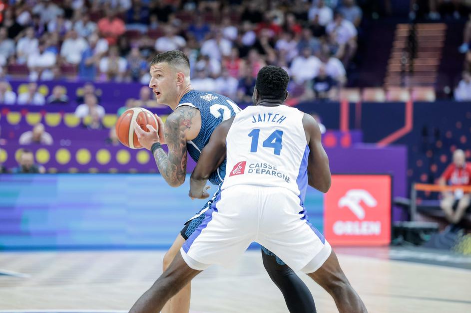 eurobasket 2025 francija slovenija, alen omić