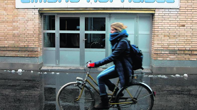 Ko smo obiskali kopališče v Tivoliju, je skupina otrok povedala, da voda ni prem