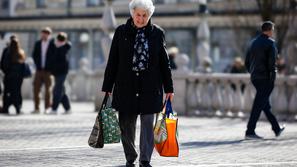 starejši, upokojenci