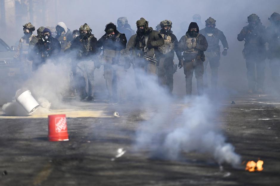 streljanje v Minneapolisu zvezni agenti ICE in protestniki na ulicah | Avtor: Profimedia