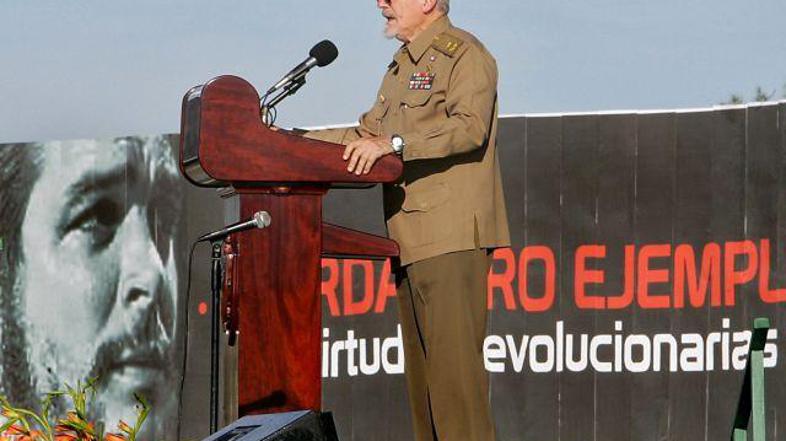 Na Kubi so se s posebno slovesnostjo spomnili na svojega narodnega junaka Che Gu