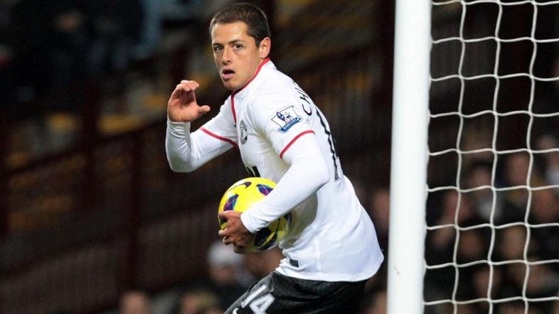 Hernandez Aston Villa Manchester United Premier League