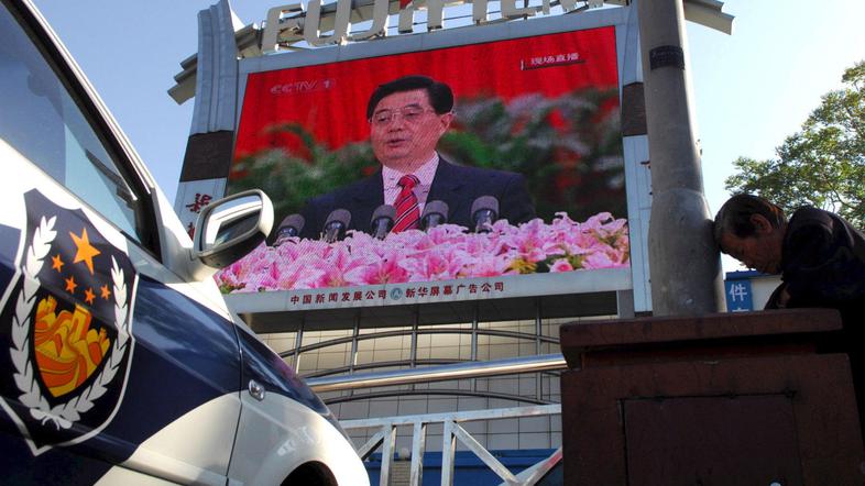 Predsednikov govor v živo na TV zaslonih