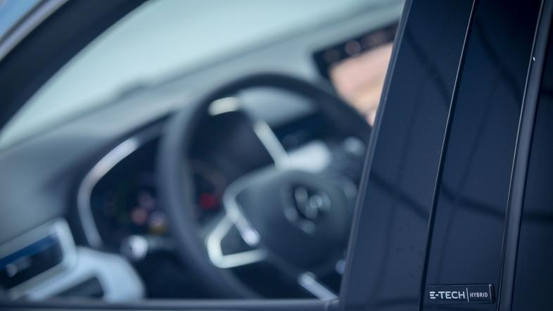 Renault Clio E-TECH Hybrid