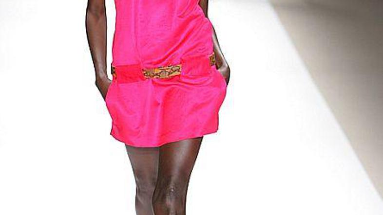 Fluorescenčna roza je le ena izmed barv, ki vas bodo obarvale naslednje leto.