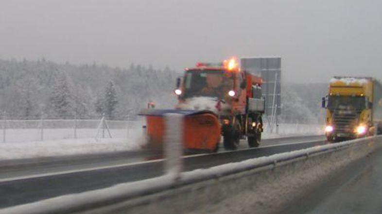 Vremenoslovci opozarjajo na nevarnost poledice. Na cesti bodite pozorni.
