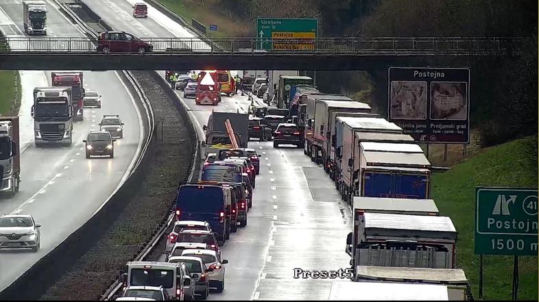 Prometna nesreča na primorski avtocesti