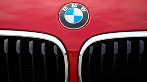 BMW logotip