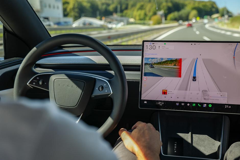 FSD Tesla, samodejna vožnja | Avtor: Saša Despot