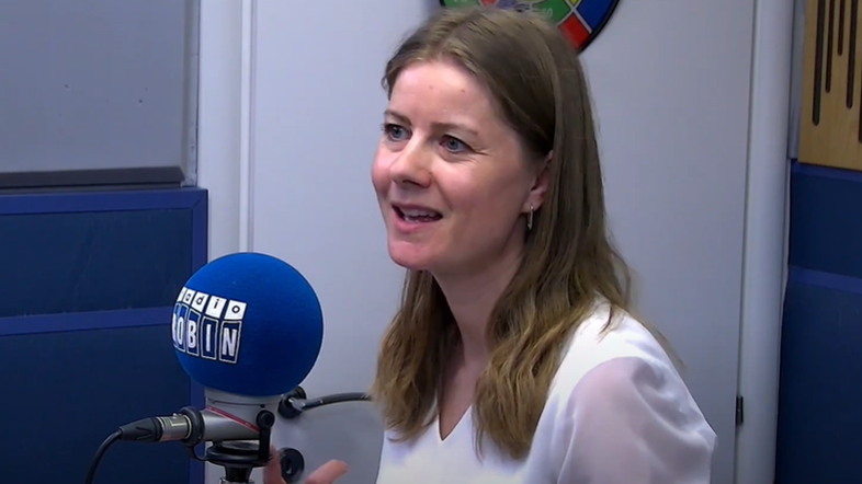 radio robin tina simčič