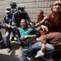 Po protestih v Tibetu, ki jih je nasilno zatrla kitajska policija, se je za več 