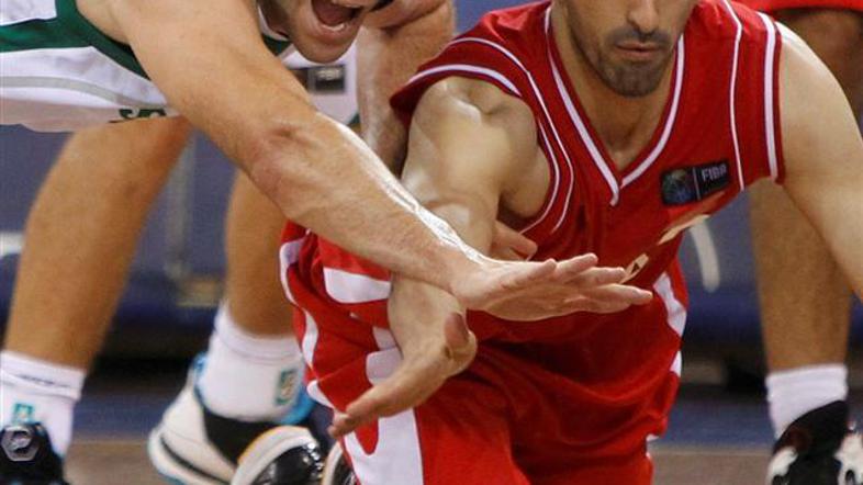 Sani Bečirovič se seli v svoj 10. klub. (Foto: Reuters)