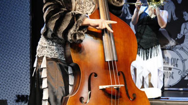 Muzikal je nastal pod budnim očesom režiserja Stanislava Moša. (Na sliki odlomek