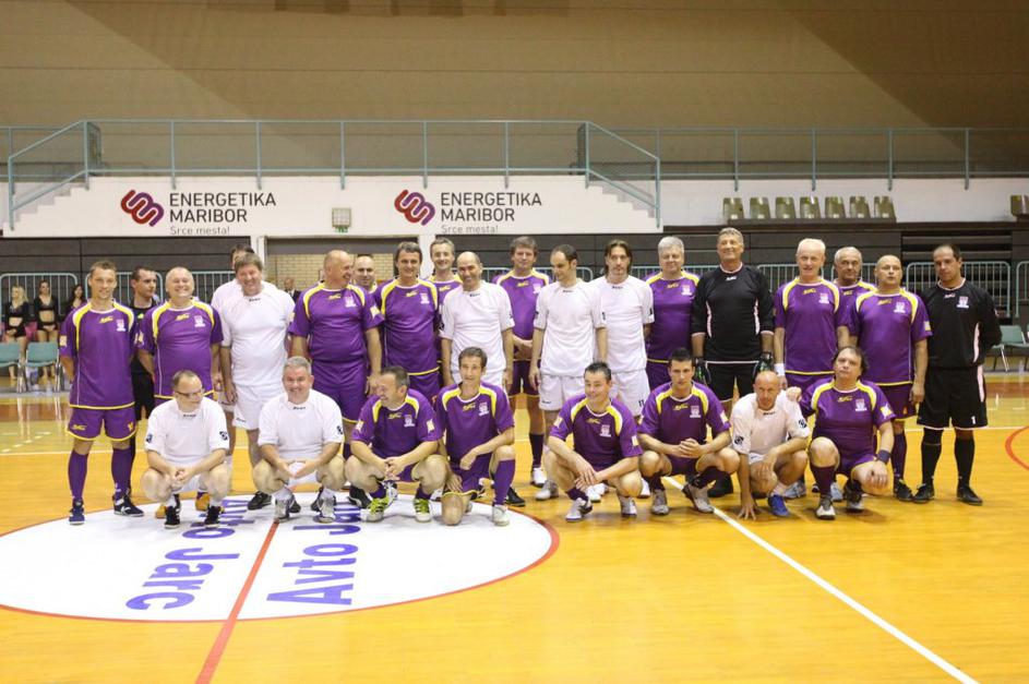 Nogometna tekma Vlade RS in MOM