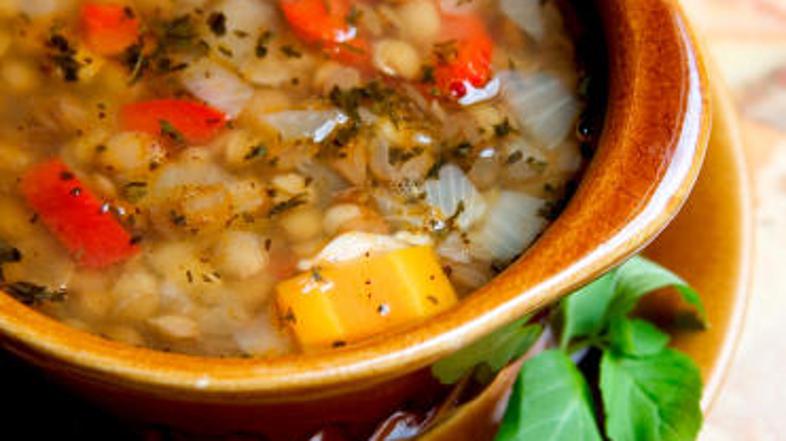 Juho lahko začinite tudi s svežim peteršiljem.