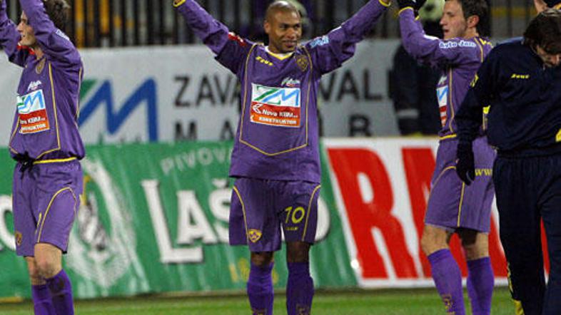 Nilton je eden od tistih, ki vnaša izkušnje v prerojeno mariborsko moštvo.