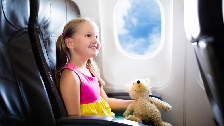 Letalo, letenje, potovanje, počitnice, dopust