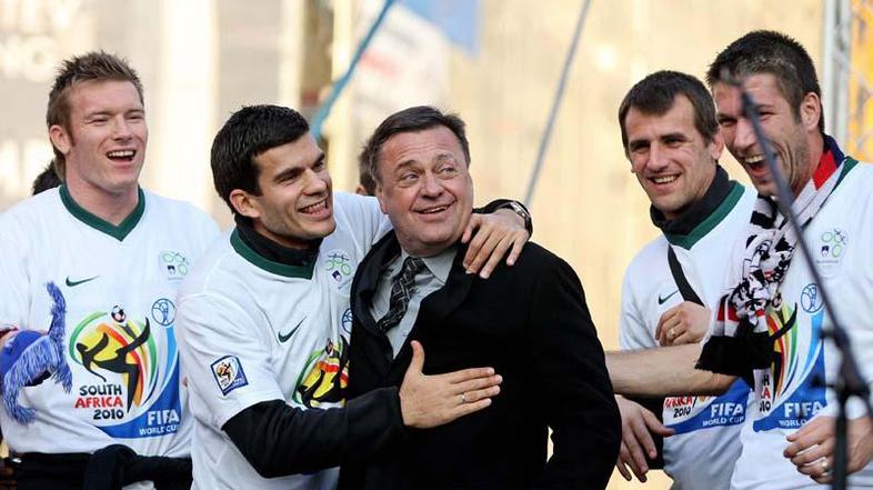 Slovenija gre na SP 2010 Sprejem Ljubljana Prešernov trg predsednik Turk župan J