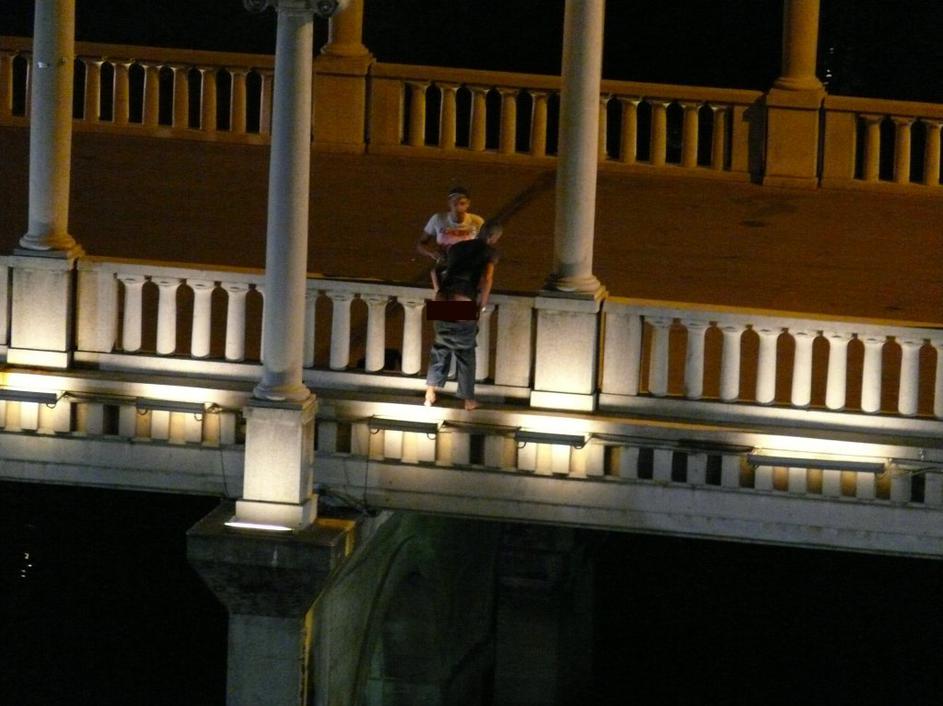 Ljubljanica uriniranje