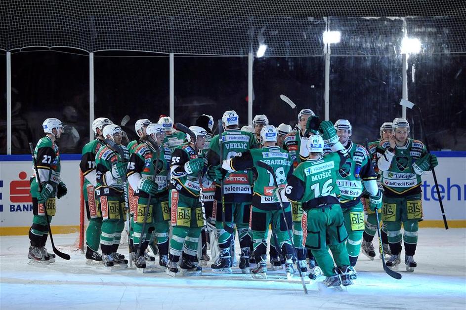 Telemach Olimpija Medveščak liga Ebel Bežigrad stadion Ice Fever Mušič Ograjenše